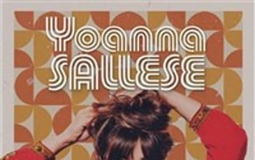 Yoanna Sallese dans C'est pas grave