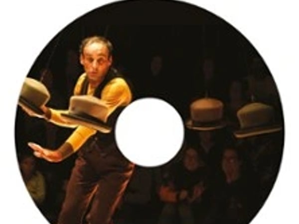 Décrochez-moi-ça, Compagnie Bêtes de foire