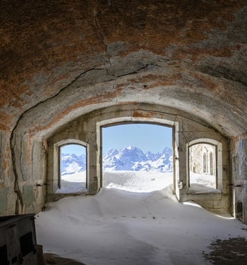 Forts des confins et forts des collines